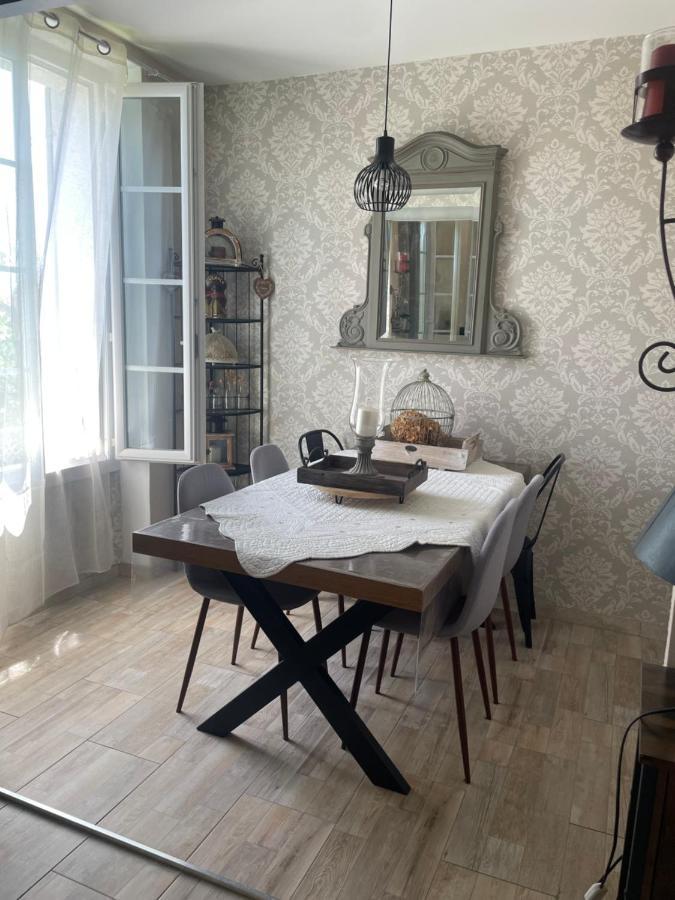 Appartement Avec Jardin En Ville LʼIsle-sur-la-Sorgue Dış mekan fotoğraf